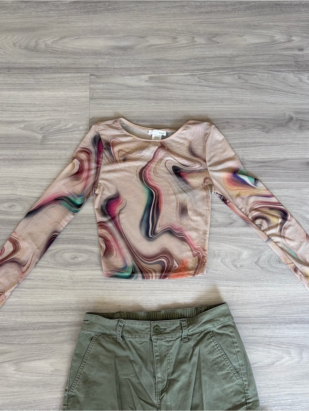 Marble Swirl Long-Sleeve Crop Top - Pink Multi